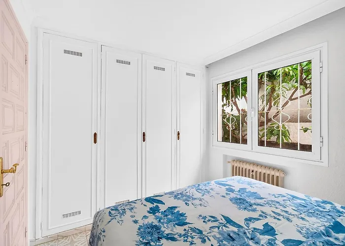 Villa With Moorish Charm And Panoramic Ocean Views