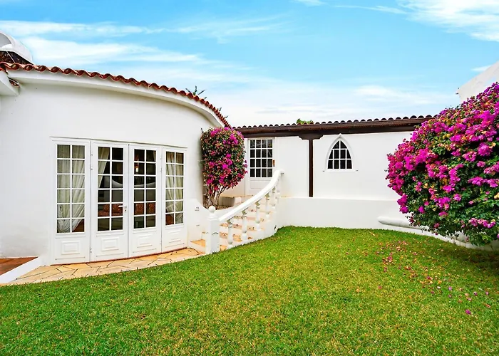 With Moorish Charm And Panoramic Ocean Views Villa