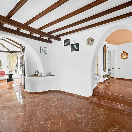 With Moorish Charm And Panoramic Ocean Views Villa *