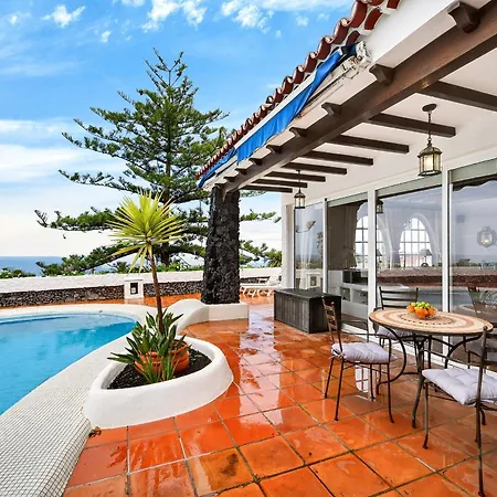 With Moorish Charm And Panoramic Ocean Views * Λος Ρεαλέχος