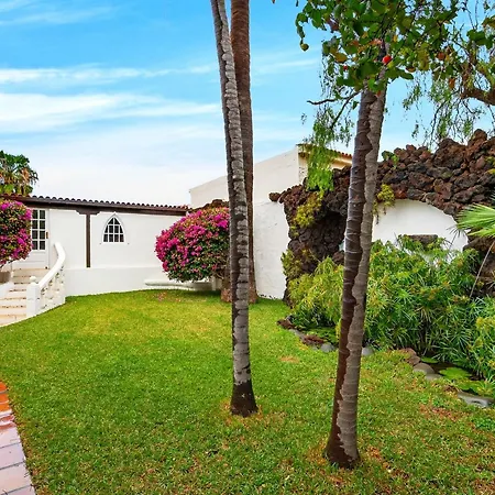 With Moorish Charm And Panoramic Ocean Views Villa Los Realejos