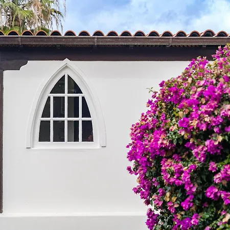 Villa With Moorish Charm And Panoramic Ocean Views *