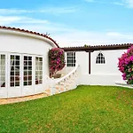 With Moorish Charm And Panoramic Ocean Views فيلة